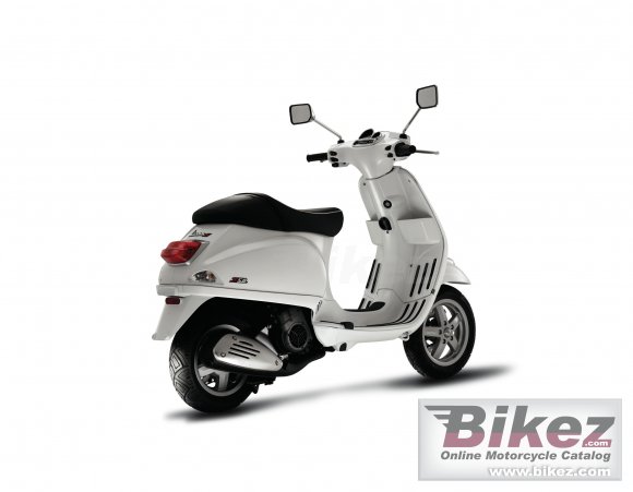 2010 Vespa S 50 photo